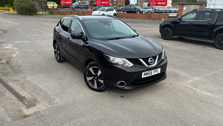 Nissan Qashqai 1.2 DiG-T N-Connecta 5dr Petrol Hatchback